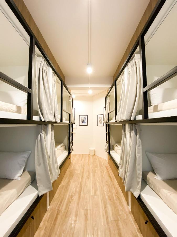 Ben&Pooh Hostel Бангкок Экстерьер фото