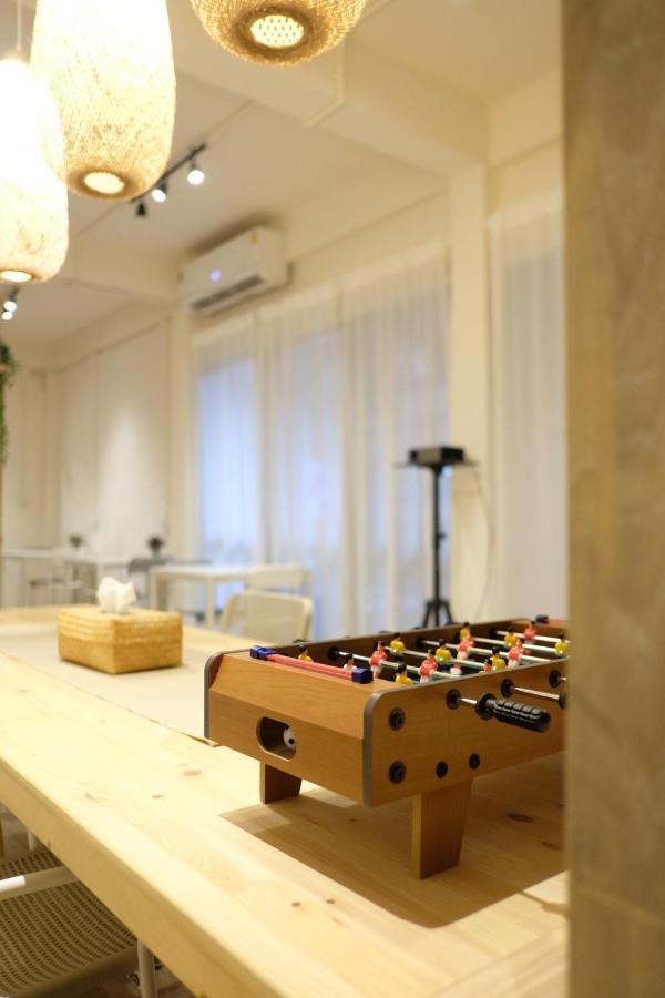 Ben&Pooh Hostel Бангкок Экстерьер фото
