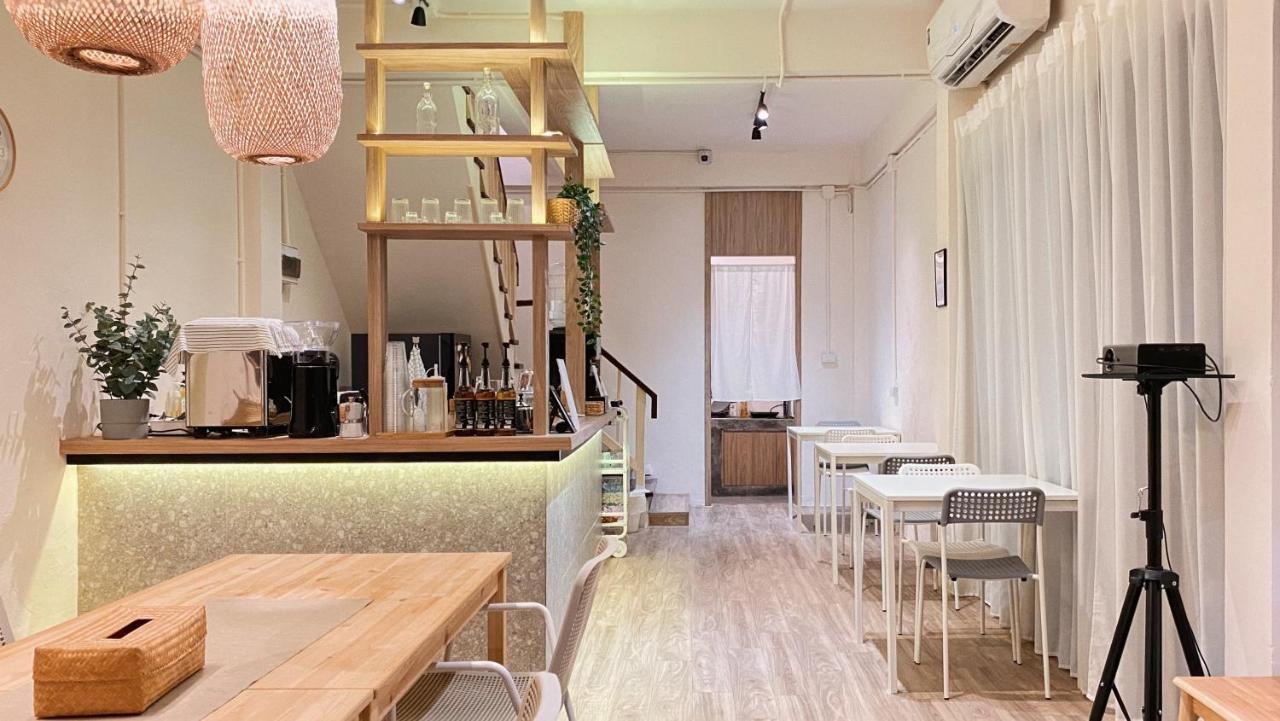 Ben&Pooh Hostel Бангкок Экстерьер фото