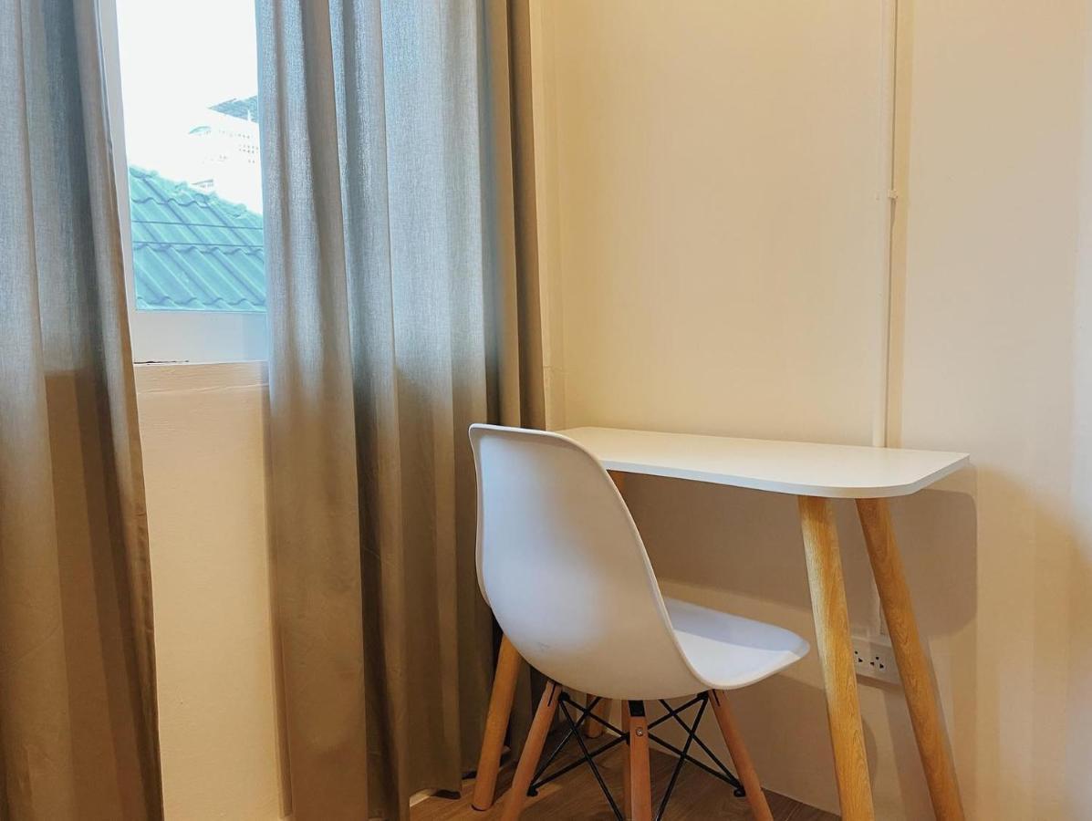 Ben&Pooh Hostel Бангкок Экстерьер фото