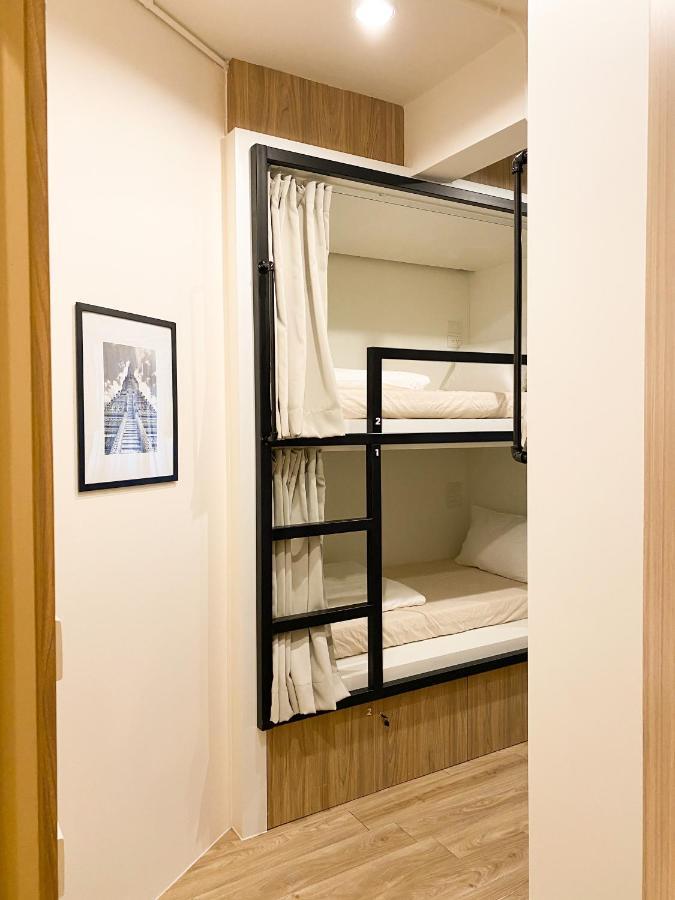 Ben&Pooh Hostel Бангкок Экстерьер фото