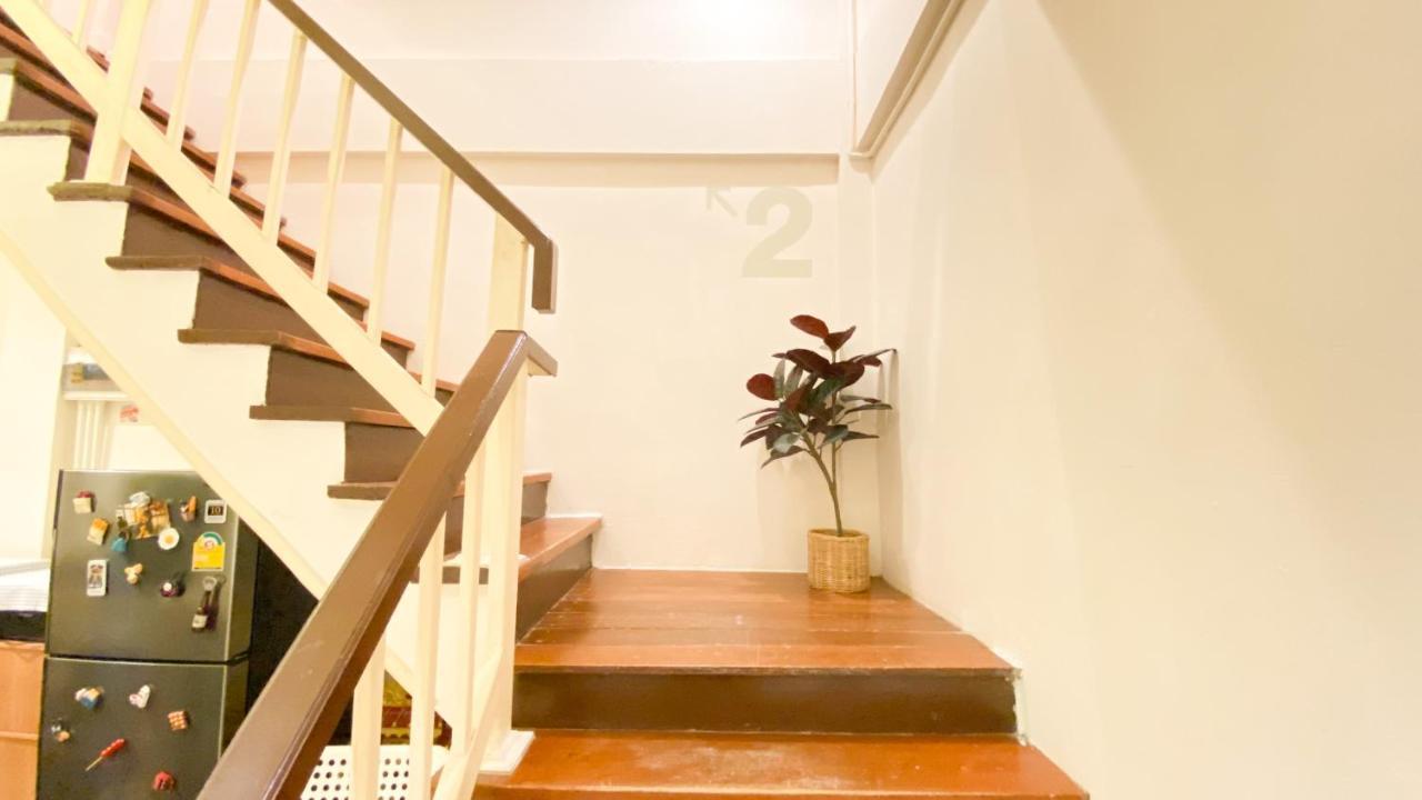 Ben&Pooh Hostel Бангкок Экстерьер фото
