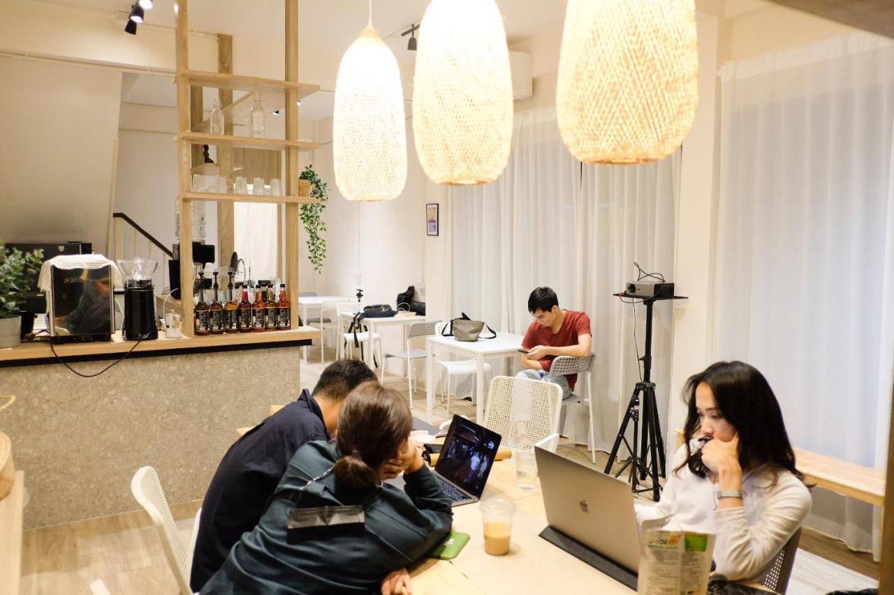 Ben&Pooh Hostel Бангкок Экстерьер фото