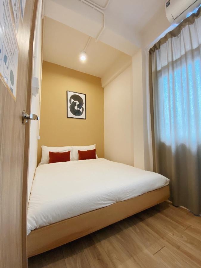 Ben&Pooh Hostel Бангкок Экстерьер фото